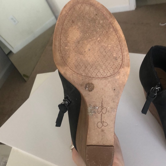 open toed booties - Picture 6 of 7